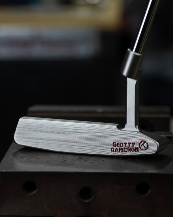 749239248_122108138337391437_4304452315473030394_n Timeless Crown Putter